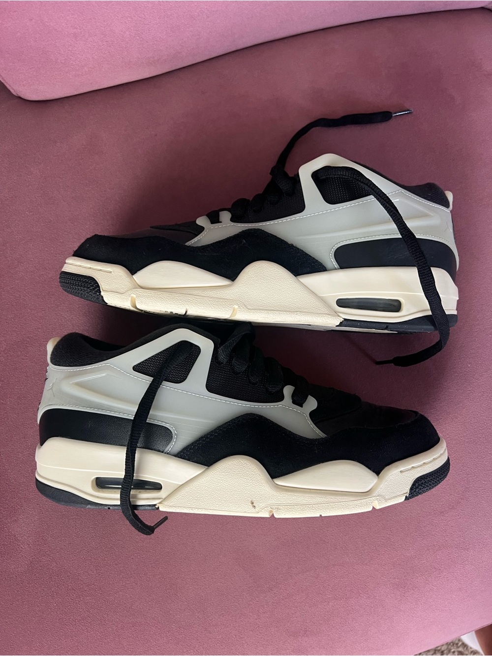 Jordan Men's Black and Cream Low-Top Sneakers